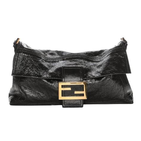 fendi pochette prezzi|fendi large baguette.